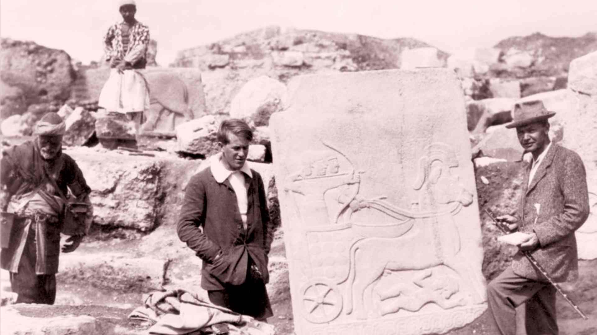 Les archéologues Wooley et Lawrence à Karkemish en 1913 - Domaine public